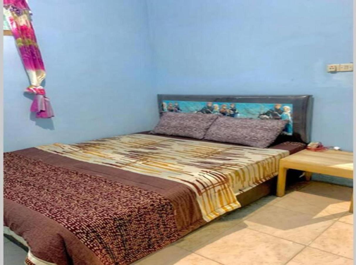 Express O 91370 Rumah Pemandangan Semeru Asli Lumajang Exteriör bild