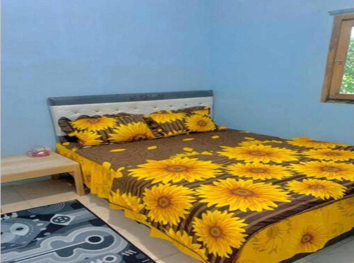 Express O 91370 Rumah Pemandangan Semeru Asli Lumajang Exteriör bild