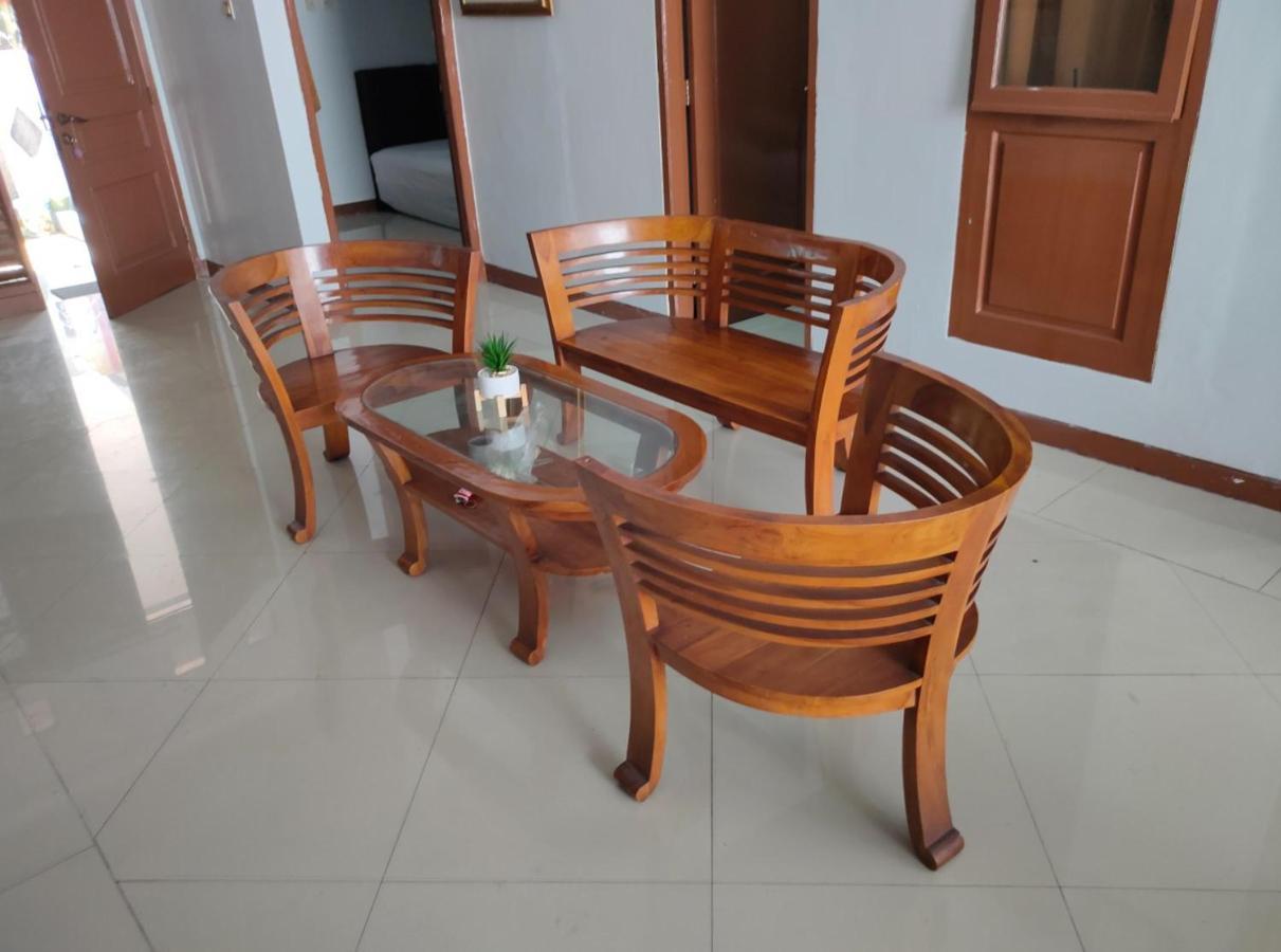 Express O 91370 Rumah Pemandangan Semeru Asli Lumajang Exteriör bild